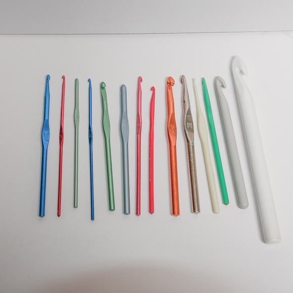 Vintage set of 14 various crochet hooks - Picture 1 of 1